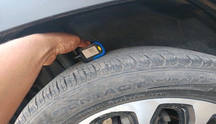 2023 Maruti Grand Vitara ALPHA SMART HYBRID AT, Petrol, Automatic, 45,395 km, tyre