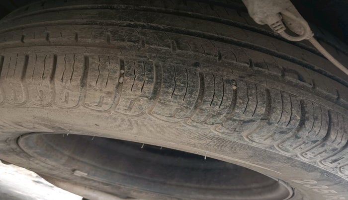 2019 Mahindra XUV500 W3, Diesel, Manual, 1,22,597 km, tyre