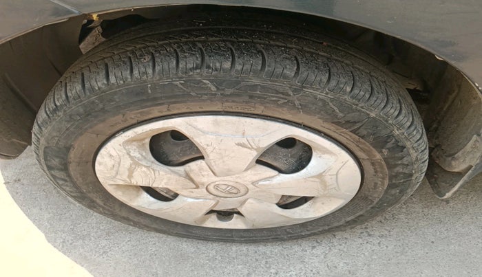 2015 Tata Bolt XMS REVOTRON, Petrol, Manual, 89,924 km, tyre