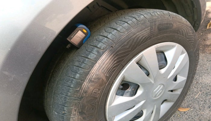 2013 Maruti Swift Dzire VXI, Petrol, Manual, 52,780 km, tyre