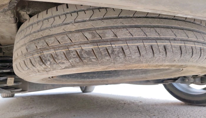 2021 Hyundai ALCAZAR PLATINUM (O) 6STR 2.0 AT, Petrol, Automatic, 33,573 km, tyre