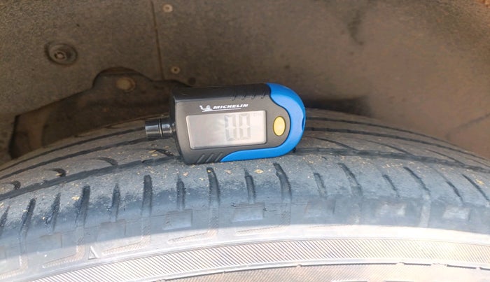 2019 Mahindra XUV500 W11, Diesel, Manual, 72,793 km, tyre