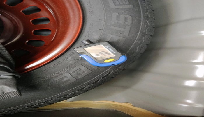 2022 Nissan MAGNITE XE, Petrol, Manual, 11,257 km, tyre