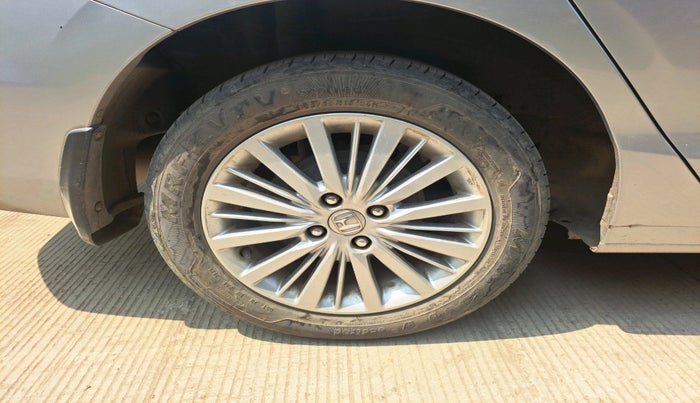 2021 Honda City 1.5L I-VTEC V MT 5TH GEN, Petrol, Manual, 24,143 km, tyre