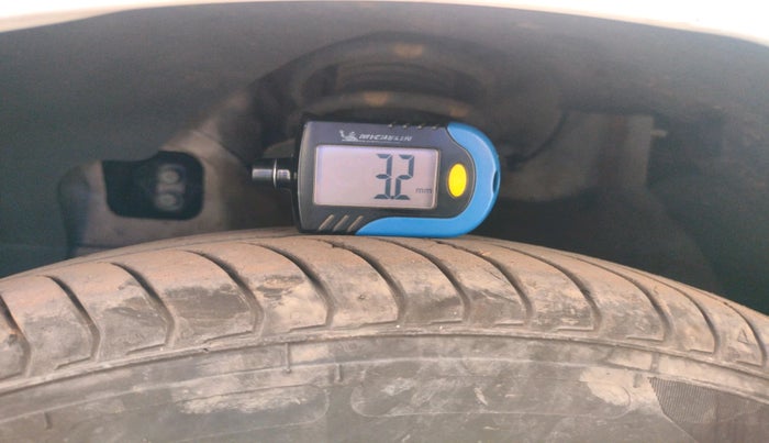 2021 Hyundai GRAND I10 NIOS SPORTZ 1.2 KAPPA VTVT CNG, CNG, Manual, 97,614 km, tyre