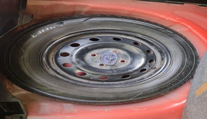 2023 Maruti Swift VXI AMT, Petrol, Automatic, 79,390 km, tyre