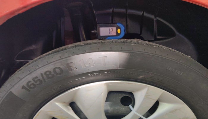 2023 Maruti Swift VXI AMT, Petrol, Automatic, 79,390 km, tyre