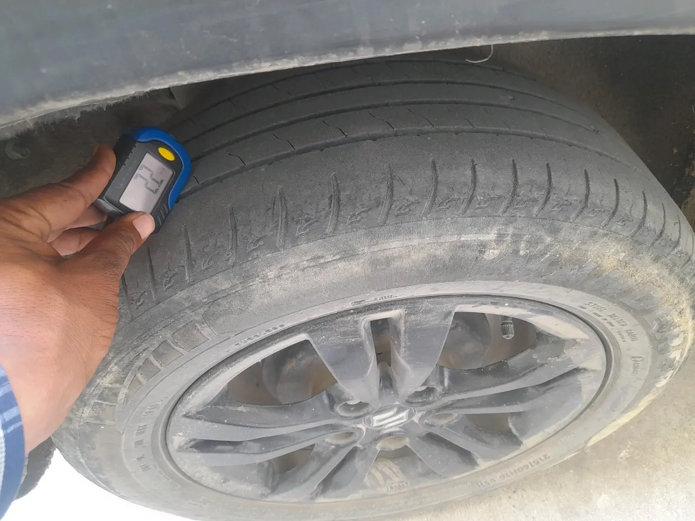 2018 Maruti Vitara Brezza ZDI PLUS AT DUAL TONE, Diesel, Automatic, 1,51,041 km, tyre
