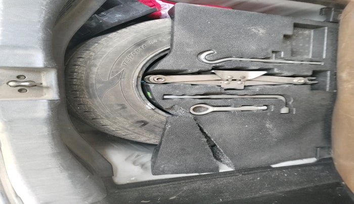 2015 Honda Jazz 1.2L I-VTEC VX, Petrol, Manual, 36,164 km, tyre