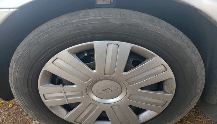 2011 Ford Fiesta EXI 1.4 DIESEL, Diesel, Manual, 1,82,924 km, tyre