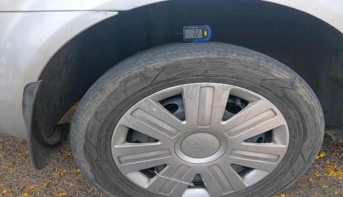 2011 Ford Fiesta EXI 1.4 DIESEL, Diesel, Manual, 1,82,924 km, tyre