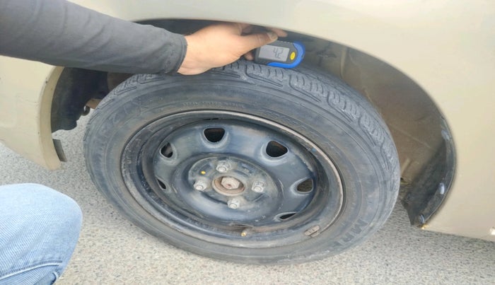 2012 Maruti Zen Estilo VXI, Petrol, Manual, 84,880 km, tyre