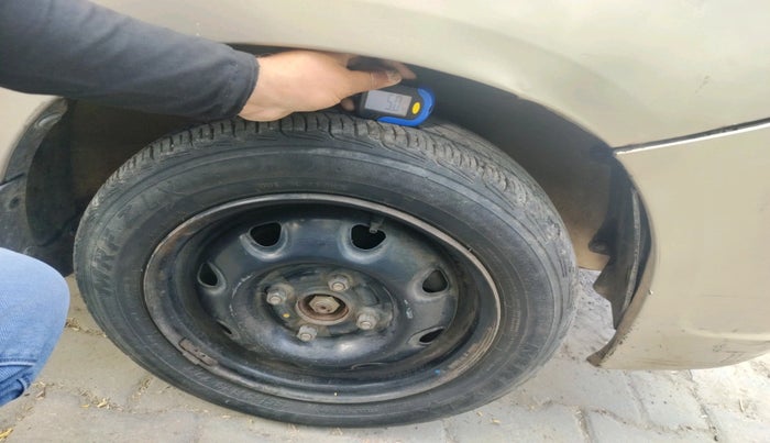 2012 Maruti Zen Estilo VXI, Petrol, Manual, 84,880 km, tyre