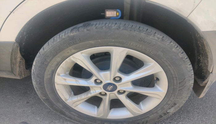 2018 Ford Ecosport TITANIUM 1.5L DIESEL, Diesel, Manual, 1,80,037 km, tyre