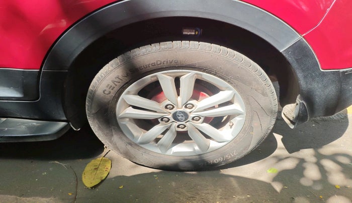 2015 Hyundai Creta SX 1.6 DIESEL, Diesel, Manual, 1,42,393 km, tyre