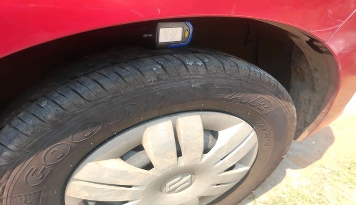 2016 Maruti Alto 800 LXI, Petrol, Manual, 1,11,213 km, tyre