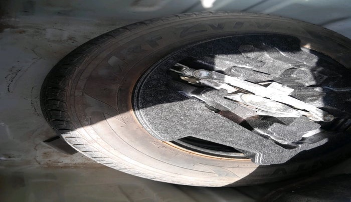 2016 Maruti Ciaz ZDI+ SHVS, Diesel, Manual, 1,04,579 km, tyre