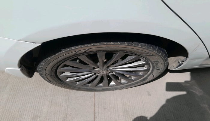 2016 Maruti Ciaz ZDI+ SHVS, Diesel, Manual, 1,04,579 km, tyre