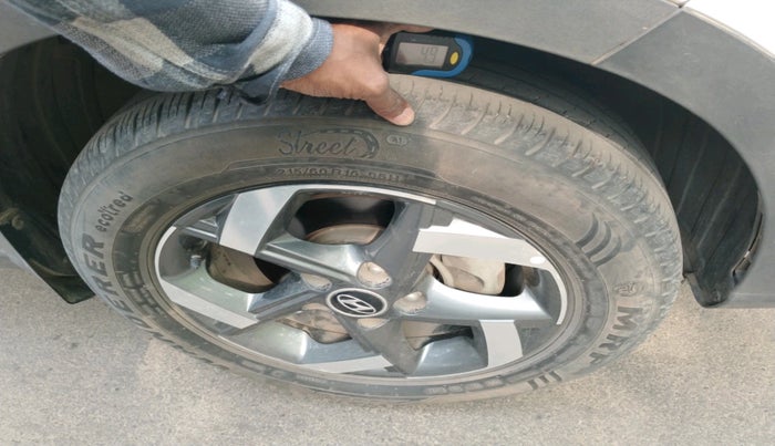 2021 Hyundai VENUE SX 1.0 TURBO IMT, Petrol, Manual, 31,340 km, tyre