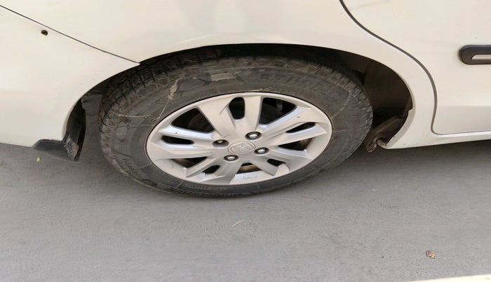 2017 Honda Amaze 1.5L I-DTEC VX, Diesel, Manual, 1,56,252 km, tyre