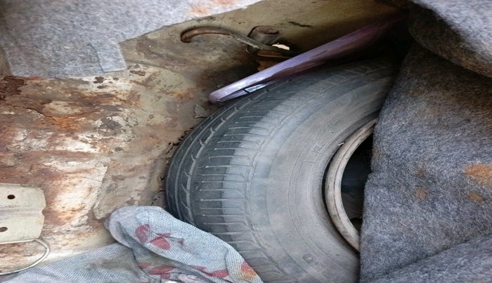 2011 Honda City 1.5L I-VTEC V MT, Petrol, Manual, 1,55,958 km, tyre