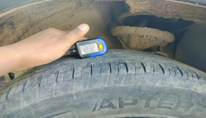 2016 Mahindra XUV500 W6, Diesel, Manual, 2,34,652 km, tyre