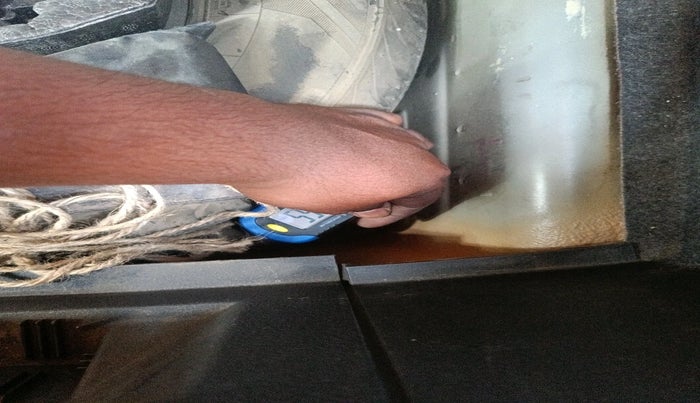 2014 Volkswagen Polo HIGHLINE DIESEL, Diesel, Manual, 1,21,198 km, tyre