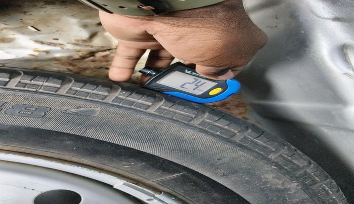 2015 Maruti Swift Dzire LDI, Diesel, Manual, 1,08,902 km, tyre