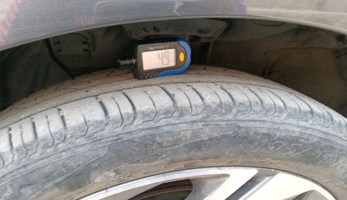 2023 Hyundai NEW I20 ASTA 1.2 MT, Petrol, Manual, 33,878 km, tyre