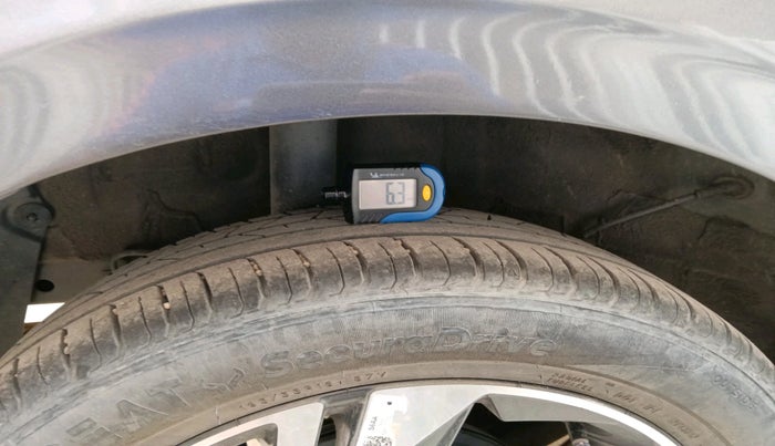 2023 Hyundai NEW I20 ASTA 1.2 MT, Petrol, Manual, 33,878 km, tyre