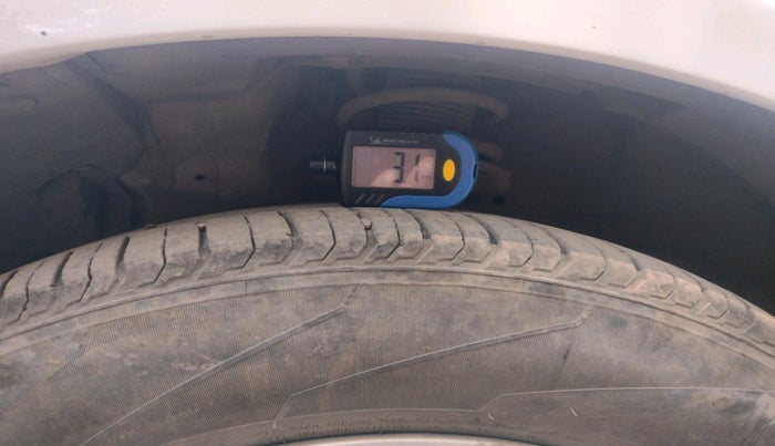 2012 Maruti Swift ZDI, Diesel, Manual, 1,44,533 km, tyre