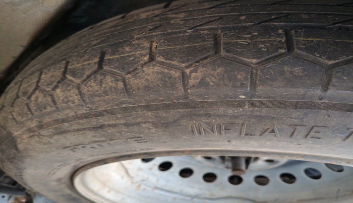 2023 Mahindra XUV700 AX 5 P MT 7 STR, Petrol, Manual, 55,158 km, tyre