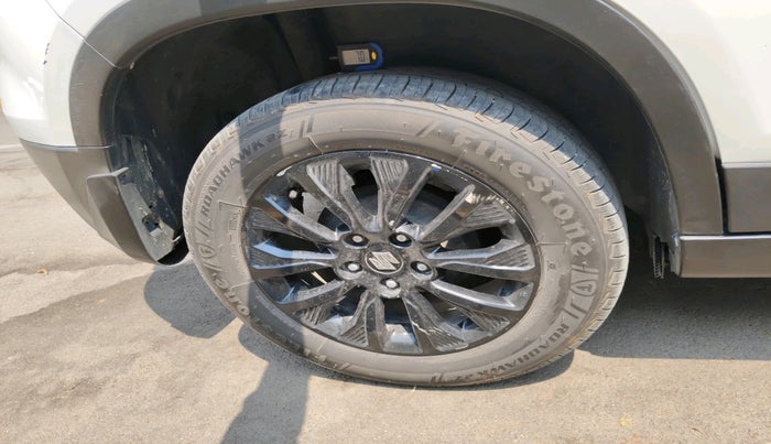 2021 Maruti Vitara Brezza ZXI, Petrol, Manual, 98,944 km, tyre