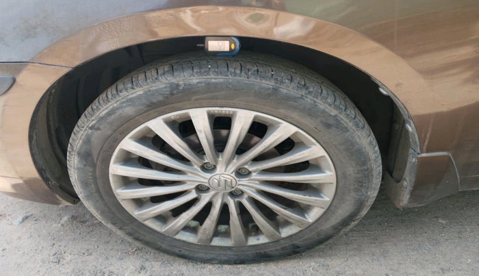 2016 Maruti Ciaz VXI (O), Petrol, Manual, 1,02,247 km, tyre