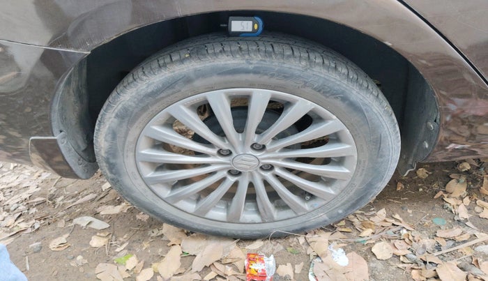 2016 Maruti Ciaz VXI (O), Petrol, Manual, 1,02,247 km, tyre