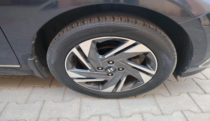 2022 Hyundai NEW I20 ASTA (O) 1.2 MT, Petrol, Manual, 49,575 km, tyre