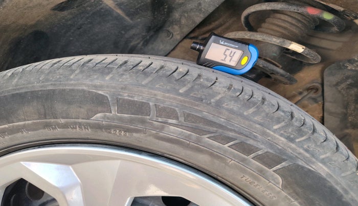 2023 Maruti BREZZA VXI, Petrol, Manual, 44,433 km, tyre