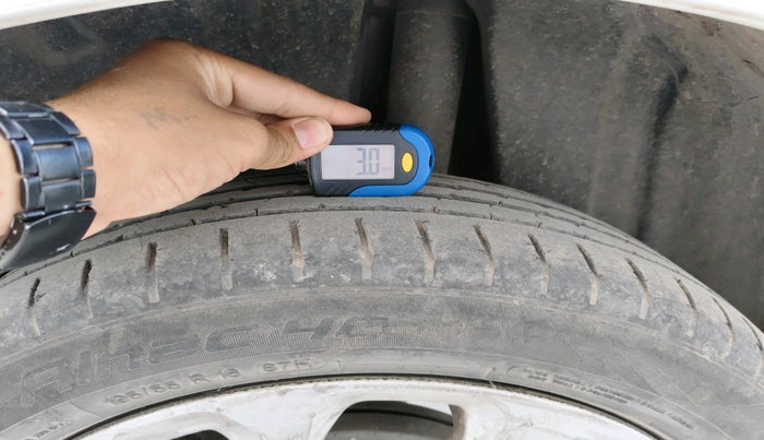 2023 Maruti Baleno  ZETA CNG 1.2L, CNG, Manual, 78,206 km, tyre