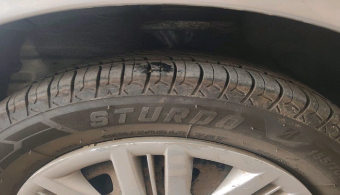 2011 Hyundai Santro Xing GLS LPG, Petrol, Manual, 88,733 km, tyre