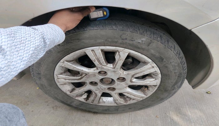 2018 Tata Tiago XZA PETROL, CNG, Automatic, 1,05,151 km, tyre