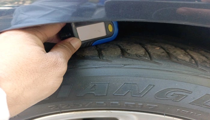 2012 Audi A4 2.0 TDI Multitronic, Diesel, Automatic, 1,15,962 km, tyre