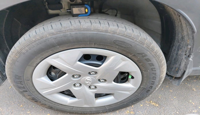 2022 Hyundai VENUE SX 1.2 PETROL, Petrol, Manual, 28,114 km, tyre