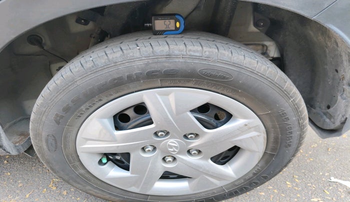 2022 Hyundai VENUE SX 1.2 PETROL, Petrol, Manual, 28,114 km, tyre