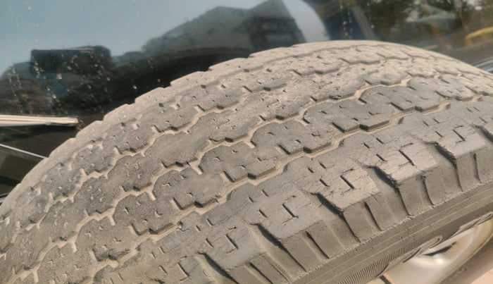 2010 Tata Safari 4X2 EX DICOR 2.2 VTT, Diesel, Manual, 88,785 km, tyre