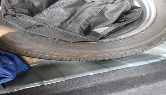 2023 Tata ALTROZ XZ PETROL, Petrol, Manual, 16,946 km, tyre