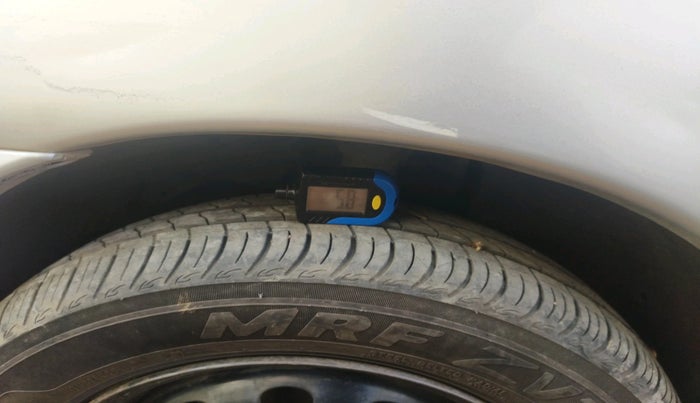 2011 Tata Indigo CS LX TDI, Diesel, Manual, 3,33,456 km, tyre