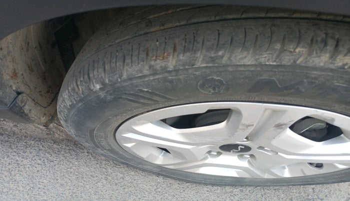 2023 KIA SONET HTK PLUS 1.2, CNG, Manual, 33,424 km, tyre