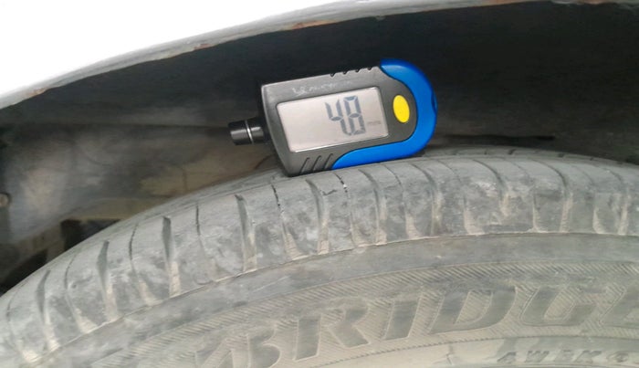 2013 Hyundai Eon MAGNA +, Petrol, Manual, 97,648 km, tyre