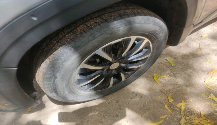 2021 Maruti Vitara Brezza VXI, Petrol, Manual, 64,623 km, tyre