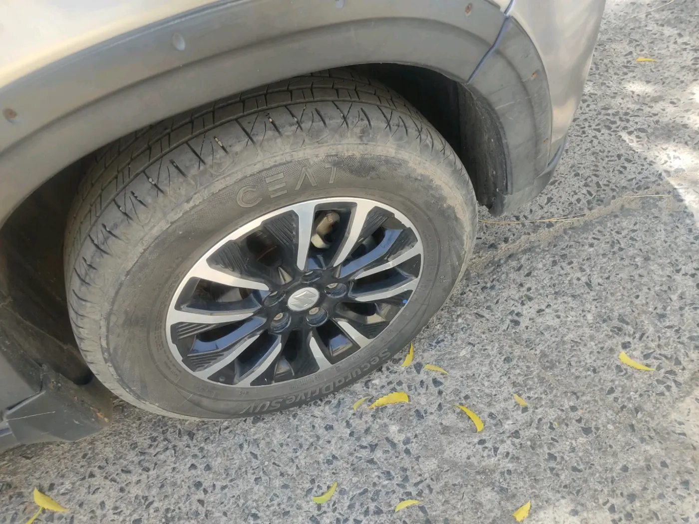 2021 Maruti Vitara Brezza VXI, Petrol, Manual, 64,623 km, tyre